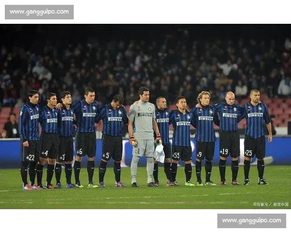 足球伤停分析:如何影响球队阵容与战术布局的深度解析 足球伤停分析:如何影响球队阵容与战术布局的深度解析